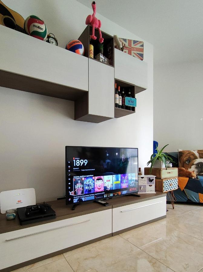 Your Room, Your Apartment, Your Shared Pool Marsalforn Exterior photo