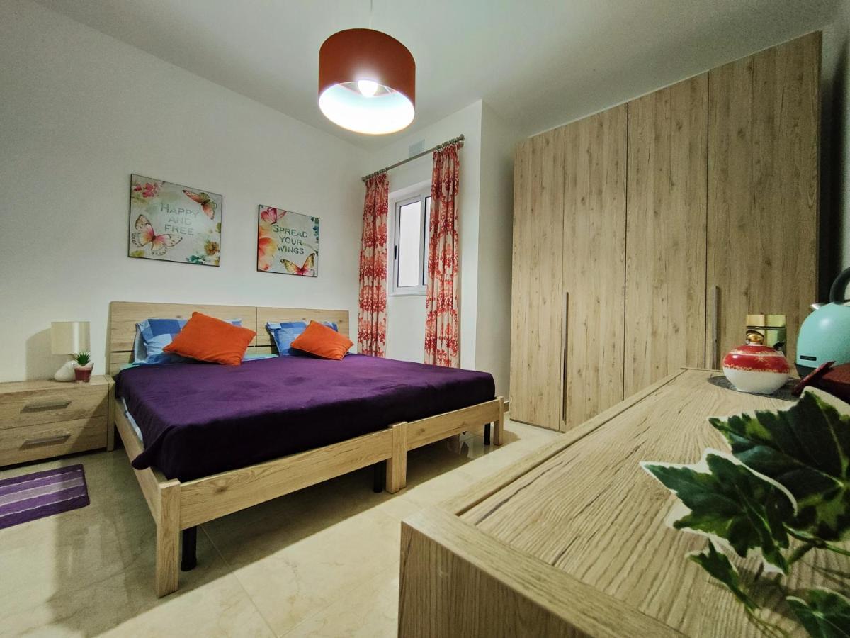 Your Room, Your Apartment, Your Shared Pool Marsalforn Exterior photo
