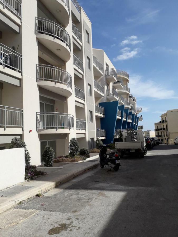 Your Room, Your Apartment, Your Shared Pool Marsalforn Exterior photo